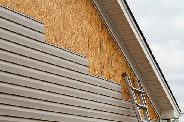 24/7 Emergency Storm Damage Siding Repair experts in Conover, NC